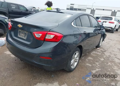 2018 Chevrolet Cruze Lt Auto z USA, uszkodzony, nr VIN 1G1BE5SM9J7106777